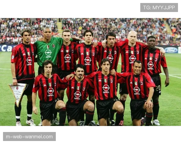 意甲劲旅AC米兰冬窗将续约四将并计划引进强力后卫补强防线