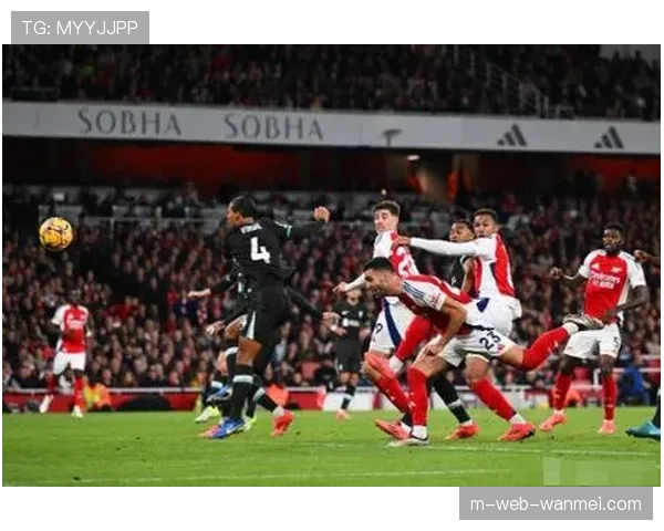 英超高位失误降至场均11.5次 长传战术成破解逼抢利器